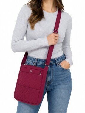 LUG NEW Compass Shoulder Pouch Crossbody Purse Bag Cranberry Travel Quilted